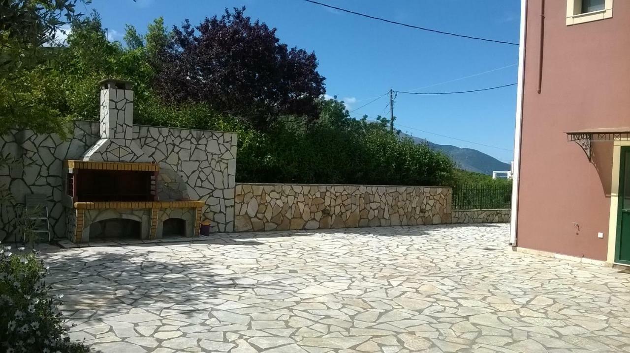 Villa Eleftheria Karavomylos Exterior foto